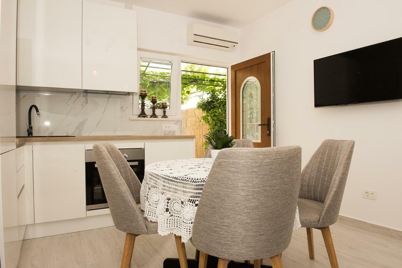 Apartments Drago Kovacic Omiš Exteriér fotografie